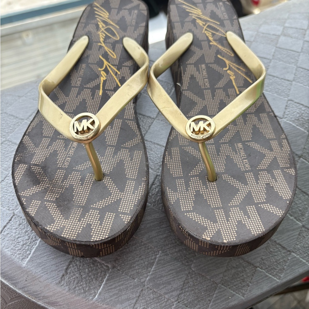 Michael Kors Gold and Brown Women's Flip Flops
